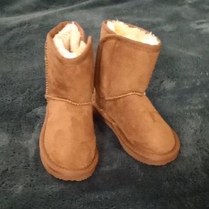 Aprés by Lamo fur lined faux leather boots